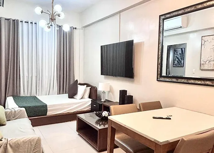 Mactan Newtown Staycation Near Airport & Apartment